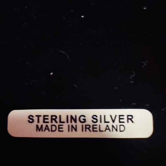 Glencara Sterling Silver  Claddagh Pendant Necklace-NWOT - Picture 5 of 5